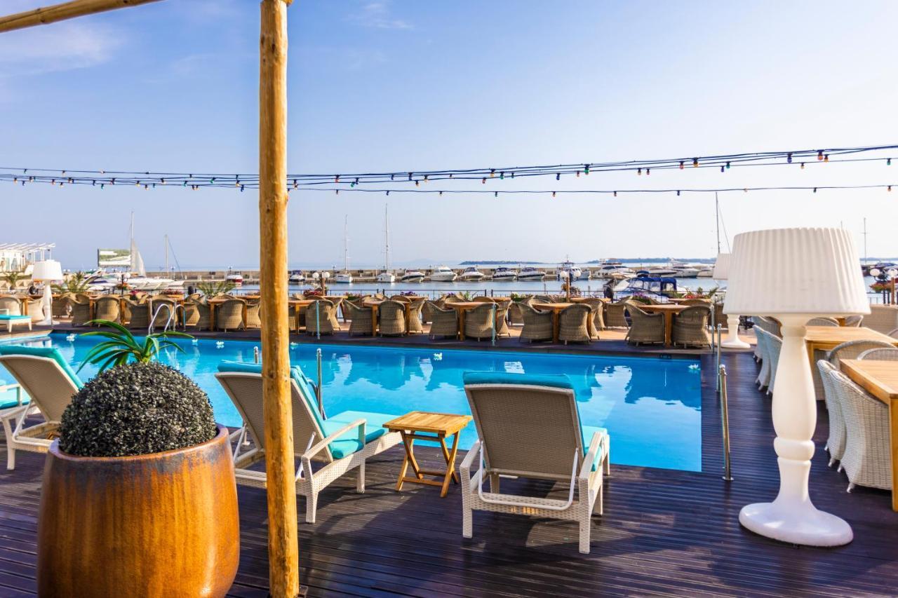 Hotel Palace Marina Dinevi 스베티 블라스 외부 사진