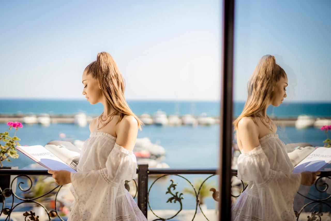 Hotel Palace Marina Dinevi 스베티 블라스 외부 사진