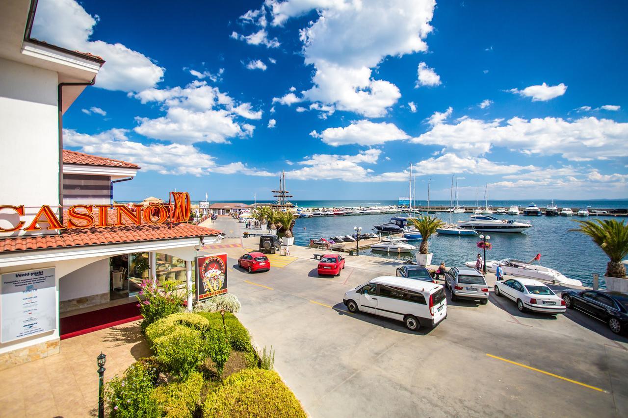 Hotel Palace Marina Dinevi 스베티 블라스 외부 사진